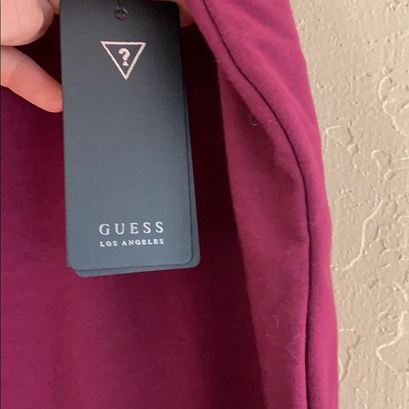 Guess Raspberry midi Pencil skirt. - Picture 2 of 3